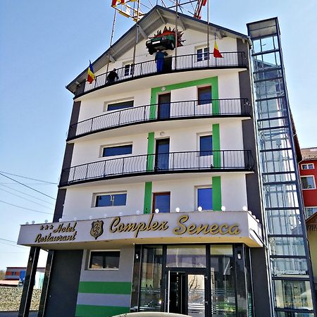 Hotel Seneca Baia Mare Exterior photo