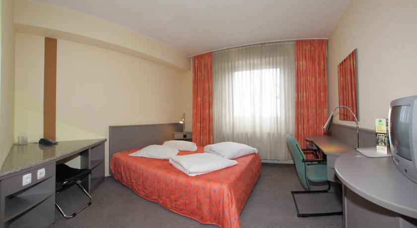 Hotel Seneca Baia Mare Exterior photo