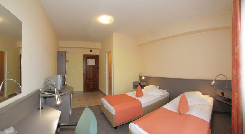 Hotel Seneca Baia Mare Exterior photo