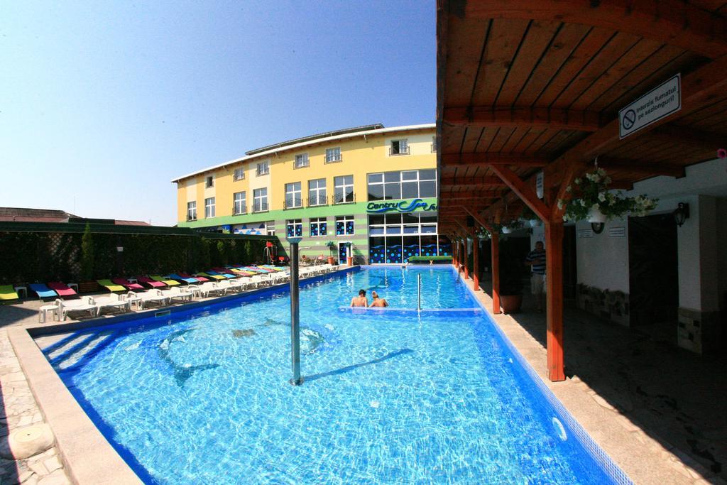 Hotel Seneca Baia Mare Exterior photo
