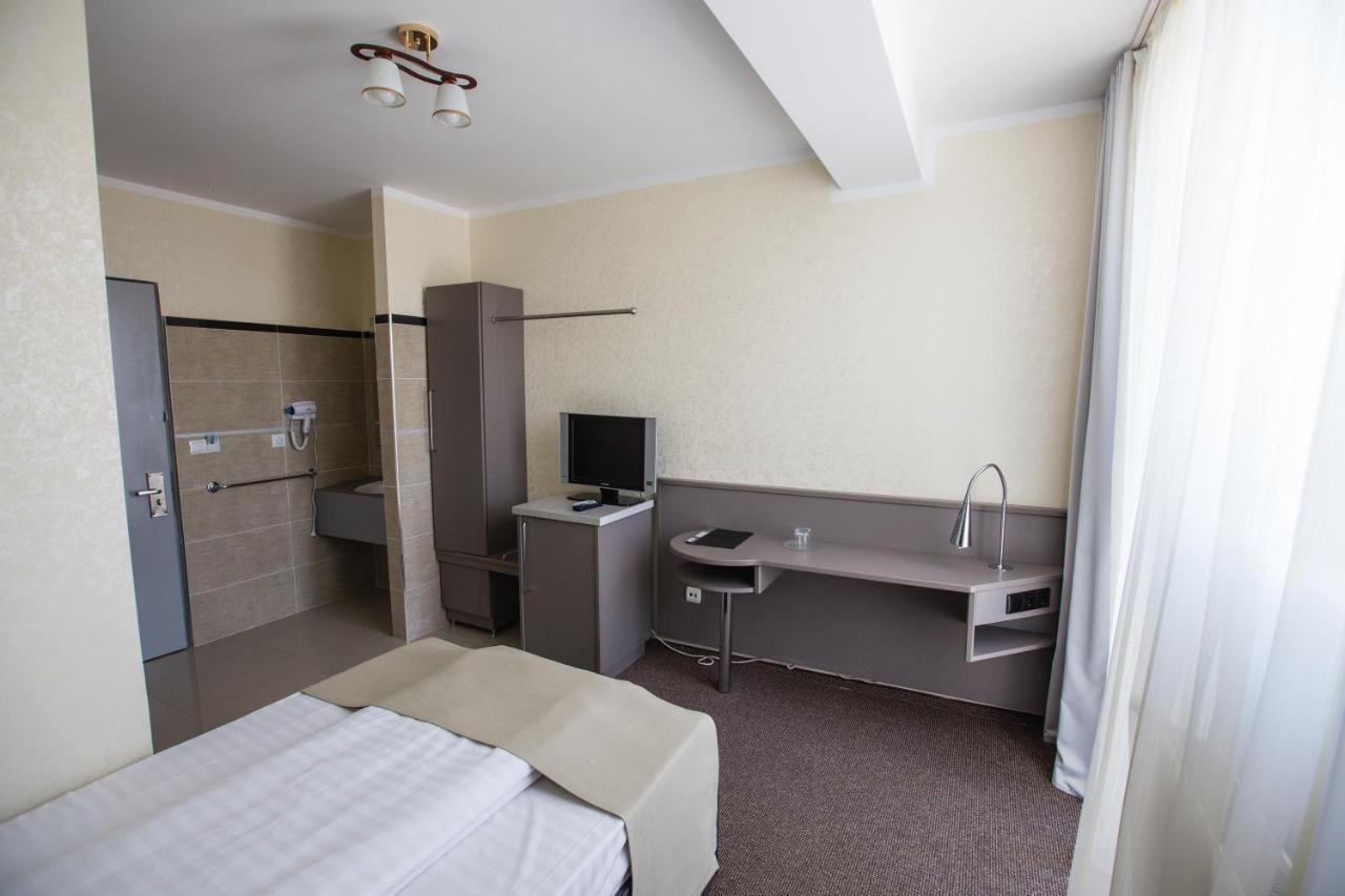 Hotel Seneca Baia Mare Exterior photo