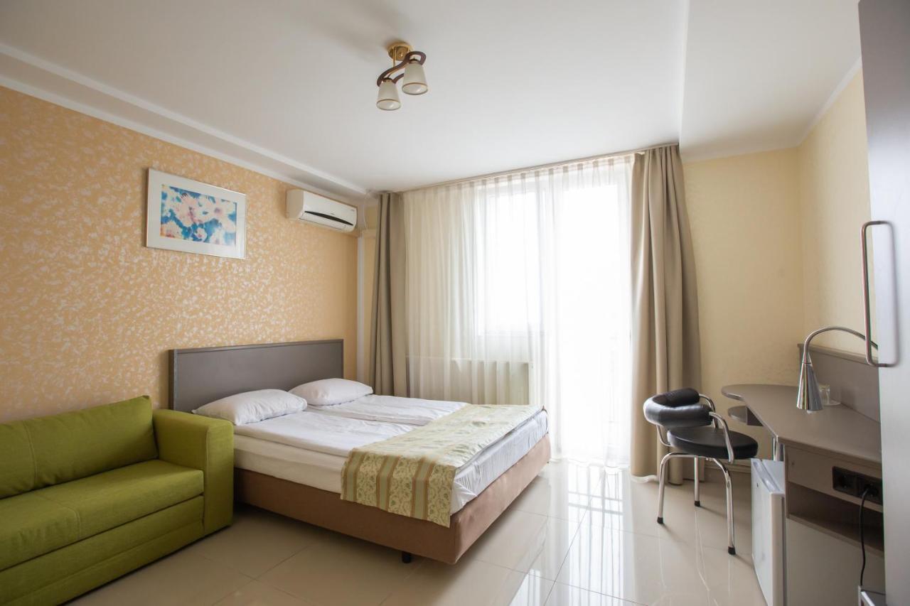 Hotel Seneca Baia Mare Exterior photo